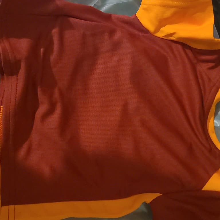 Kişiselleştirme Ücreti Ödenmesine Rağmen Formada İsim Ve Numara Yok