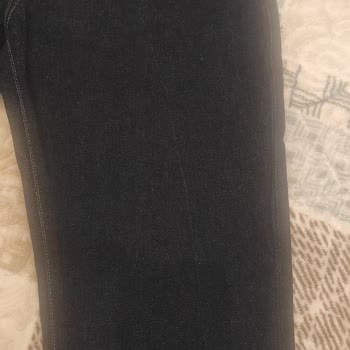 Mavi Jeans Pantolon İlk Yıkamada Beyaz Çizgiler Ve Sorumluluk Reddi