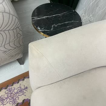 70 Bin TL'lik Leke Tutmaz Dediği Koltuk Takımında Kalıcı Lekeler
