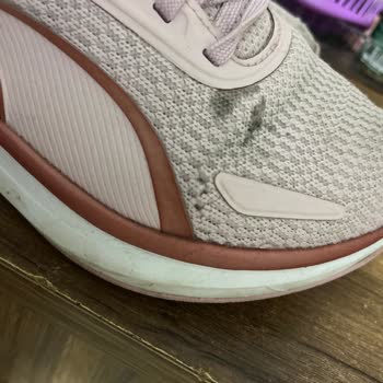 Normal Kullanımda Yırtılan Puma Kadın Koşu Ayakkabısına Üretim Hatası Şikayeti