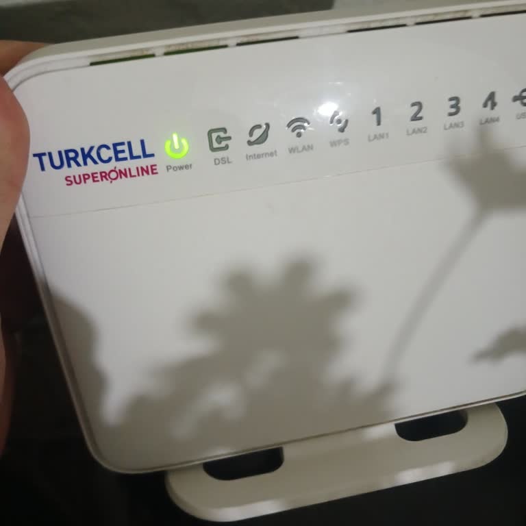 Şok Net İnternetim Sürekli Kesiliyor Ve Müşteri Hizmetlerinden Yanıt Gelmiyor