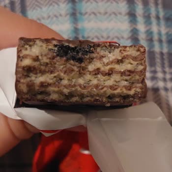 Torku Gofreti İçinde Siyah Madde Bulunması