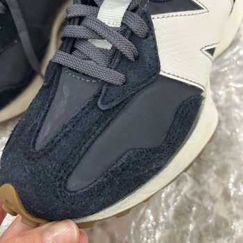 6000 TL'lik New Balance Ayakkabısının Erken Renk Açması Ve Tiftiklenmesi İade Talebi