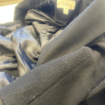 Marks And Spencer Kalitesiz Kumaş Nedeniyle Kısa Sürede Tüylenen Kadın Mantosu