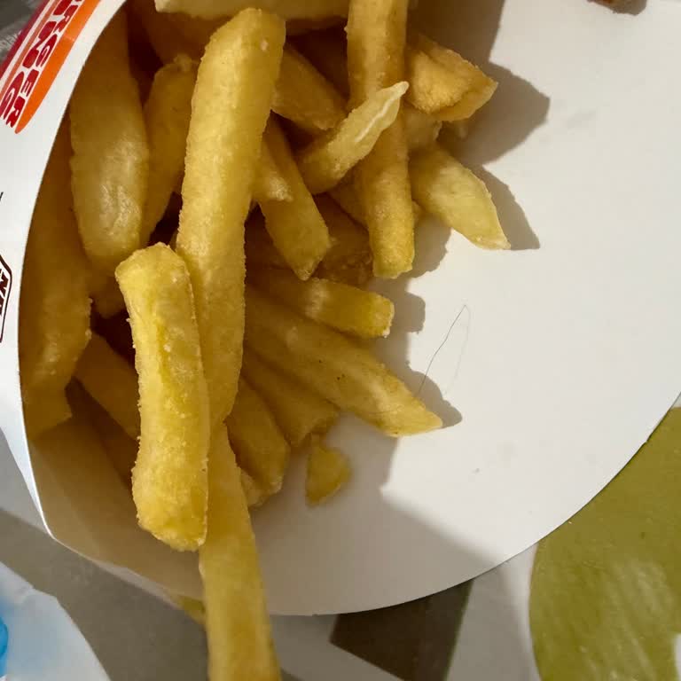 Patates Kızartmasından Kıl Çıktı: Hijyen Sorunu Ve Ücret İadesi Talebi