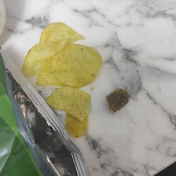 Migros Lays Çipsinde Sert Yabancı Madde Bulundu