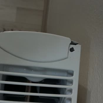 Copa Peteklerindeki Kırık Plastik Tutucular İçin Yedek Parça Talebi