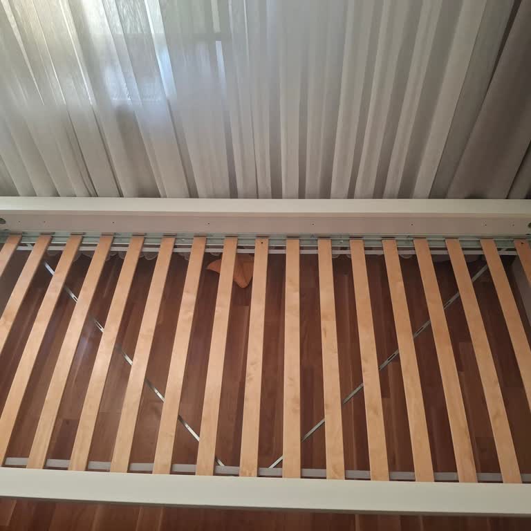 İKEA Yatağı Altı Ek Döşemede Tahta Kurusu Çıktı, İade Talebi