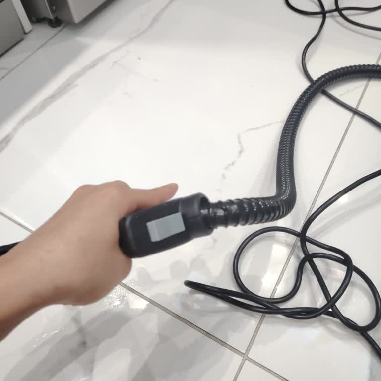 Zamane Elektronik Robx S608 Buhar Makinesinde Hortum Patlaması Ve Yanma Riski