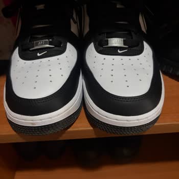 Sneaks Up Tuzla Marina’da Asimetrik Nike Air Force 1 Şikayeti