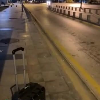 Alaşehir Sarıkız Turizm 45 Dakika -2 Derece Soğukta Dolmuş Durağında Beklettiler