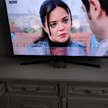 Samsung UE43KU7000 Televizyonumda Yatay Çizgiler Ve Ücretsiz Panel Onarımı Talebi