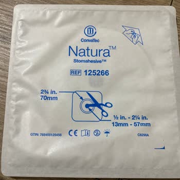 Yapışkan Sorunu Nedeniyle Kolostomi Adaptöründe Sürekli Sızıntı Ve Patlama Korkusu