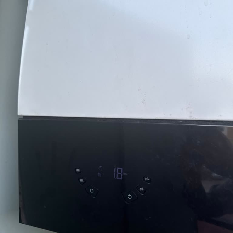 Daikin Kombi Arızalı, 13 Gün Geri Dönüş Süresi Ve Aşırı Gürültü