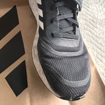 Adidas Ayakkabısının Kısa Sürede Yırtılması Ve Mağazanın Açıklama Yapmaması