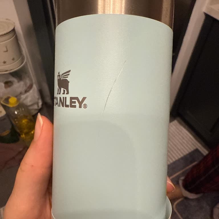 Stanley Termos Sızdırıyor Ve Hasarlı, Kutupayısı Geri Dönüş Yapmıyor