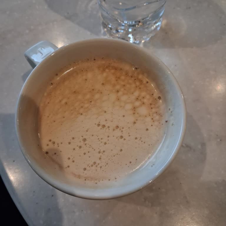 Altunizade Starbucks’da Latte Kıvamı Sorunu Tekrarlandı Ve Çözüm Bekleniyor