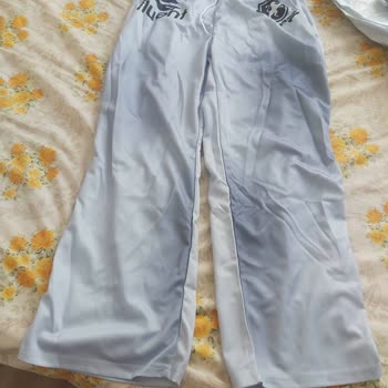 Sipariş Edilen Eşofman Renk Ve Malzeme Uyuşmazlığı İade Talebi