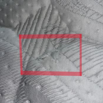 İstikbal Teslimat Gecikmesi Ve Yatakta Delikler Memnuniyetsizliği