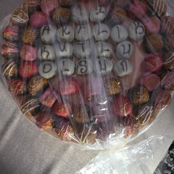 Çiçek Sepeti Üzerinde Yanlış Doğum Günü Mesajı Mahcubiyet Yarattı