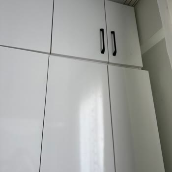 Simetri Yapı Cam Balkon Sistemleri Kırık Dökük Dolap Ve Hatalı Montaj İçin Yeniden Düzeltme Talebi