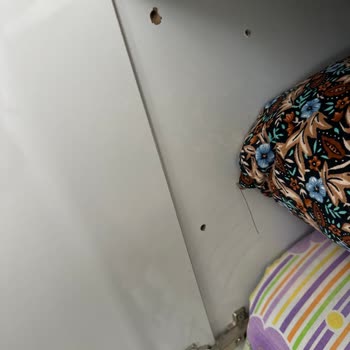 Simetri Yapı Cam Balkon Sistemleri Kırık Dökük Dolap Ve Hatalı Montaj İçin Yeniden Düzeltme Talebi