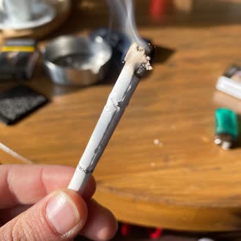 Marlboro Touch Blue’da Sert Odun Parçası Gibi Tütün Sorunu