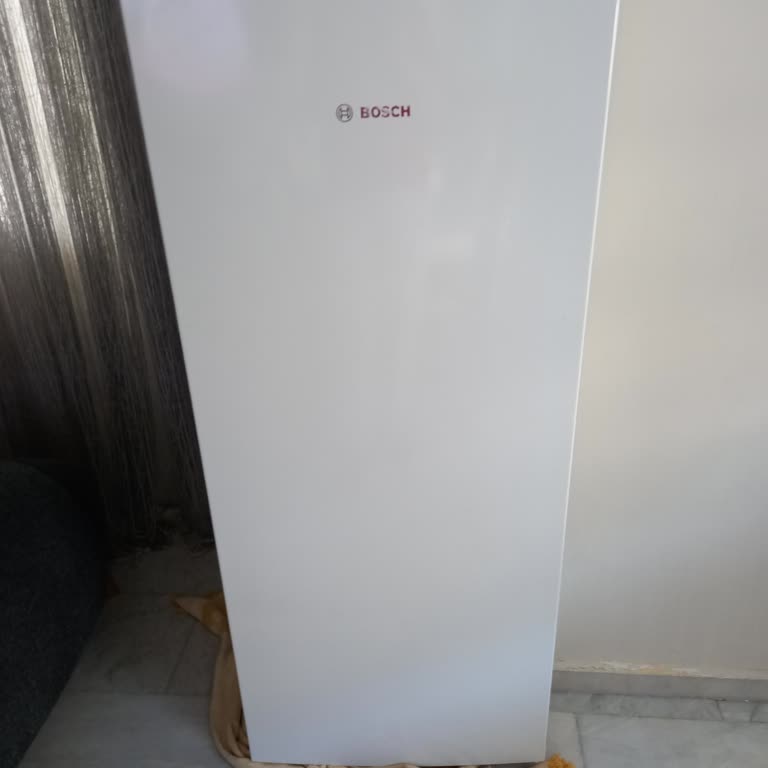 Bosch Derin Dondurucu Erimeye Başladı, Servis Gelmedi Ve Gıdalar Bozulma Riski