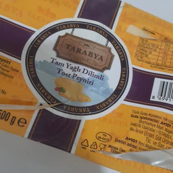 Küflenmiş Tarabya Dilimli Tost Peyniri İçin Sağlık Endişesi Ve Açıklama Talebi