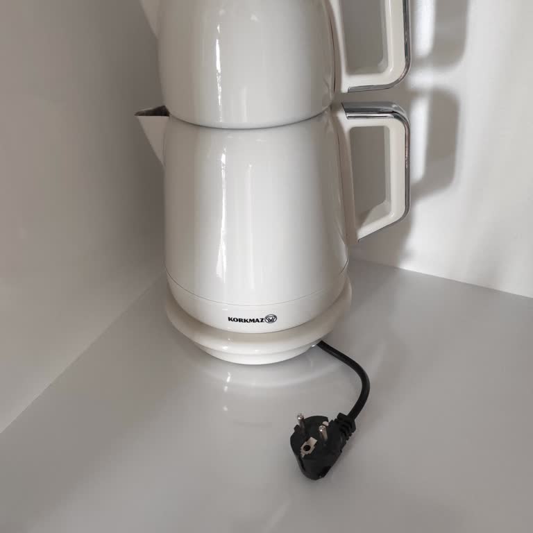 Sürekli Kaynayan Çay Makinesi Ve Tekrarlayan Servis Sorunu: İade Talebi