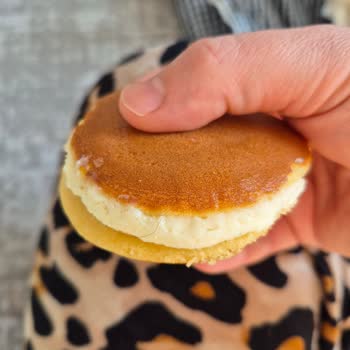 Eti Süt Burger'in İçinden Kıl Çıktı!