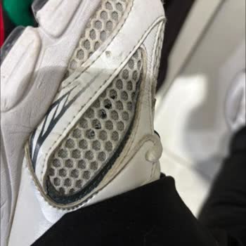 Aynı Model Ayakkabılarda Tutarsız Değişim Kararı