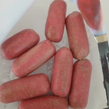 Müslümoğlu Dana Sosisinde Sürekli Küflü Ürün Ve Cevapsız Şikayet