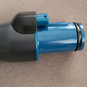 Kırık Boru Bağlantısı Nedeniyle Garanti Kapsamında Kullanılamaz Philips Dikey Süpürge