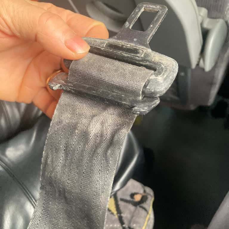 Emniyet Kemerleri Çalışmıyor, Yolcu Güvenliği Tehlikede