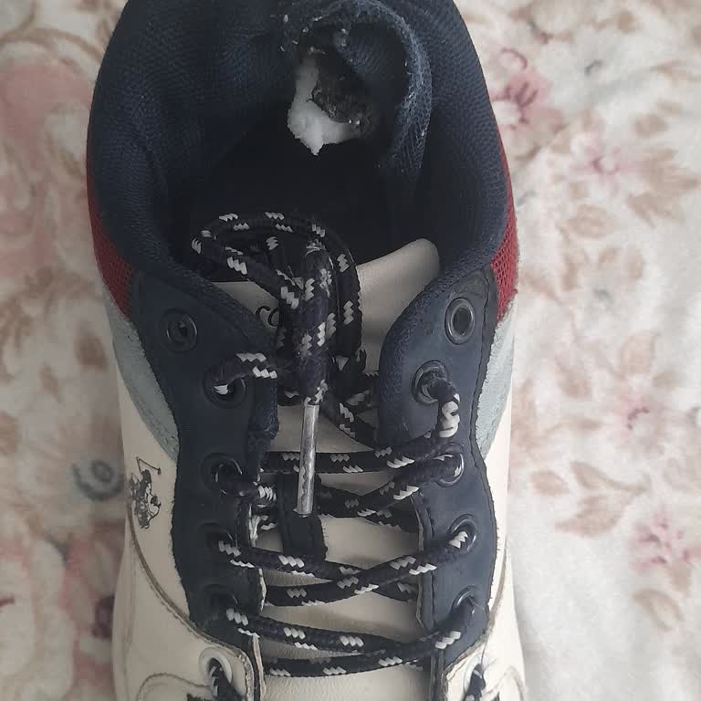 İki Ayda Parçalanan Polo Ayakkabısı İçin Mağaza Haksızlığı Ve İade Talebi