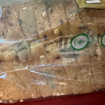 UNO Premium Çok Tahıllı Ekmeğinde Küflü Ürün Sorunu