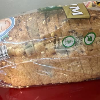 UNO Premium Çok Tahıllı Ekmeğinde Küflü Ürün Sorunu