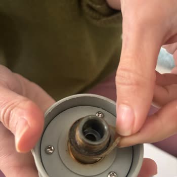 Fakir Buharlı Temizleyicinin Aparatları Eridi, Ücretsiz Onarım Ve Değişim Talebi