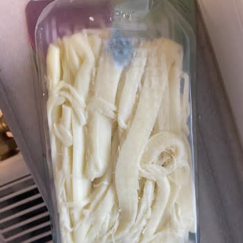 Açılmamış Pakette Küflü Peynir, Sağlık Endişesi Ve Güven Kaybı