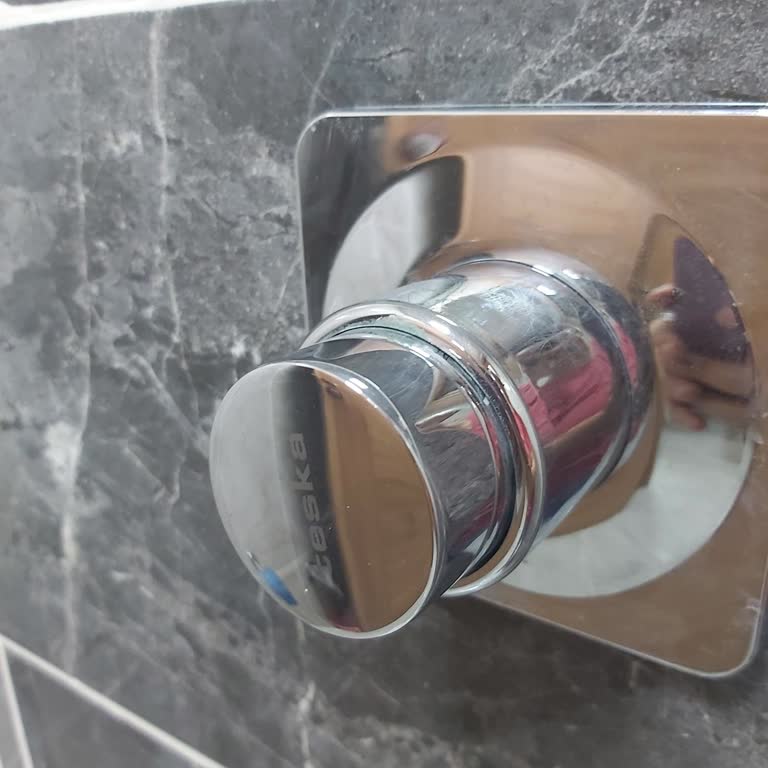 Teska Alaturka Tuvalet Sifonunda Su Kaçağı Ve Cevapsız İletişim