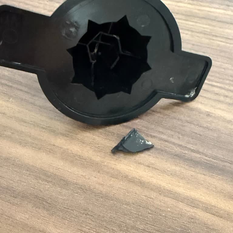 Garanti Kapsamındaki Sinbo Ürününün Sıkma Aparatı Parçası Bulunamıyor