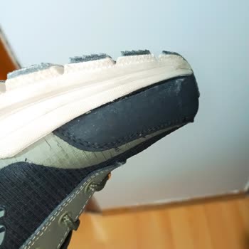 Kısa Sürede Deforme Olan Spor Botlar İçin Değişim Talebi