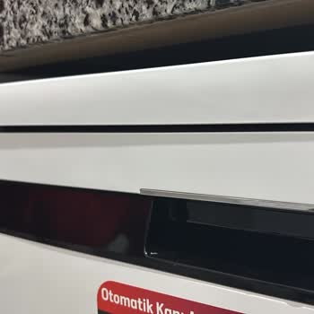 Yoğun Plastik Kokusu Ve Asimetrik Tasarım Nedeniyle Bulaşık Makinesinin Değiştirilmesi Talebi