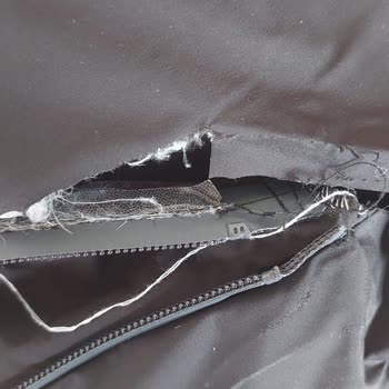 Boyner Bir Haftada Yırtılan Mont İçin İade Talebi