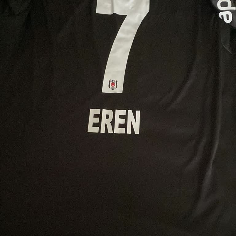 Kişiselleştirilmiş Formada Yanlış Baskı Ve Cevapsız Müşteri Desteği