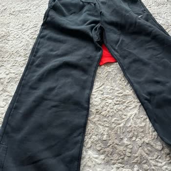 Nike Eşofmanlarda Hızlı Deformasyon Ve Renk Solması, Mağaza Şablon İade Reddediyor