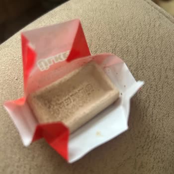 Ülker Napoliten Çikolatası Bozulmuş Ve Güvenimi Sarsıyor