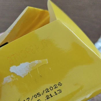 Eti Çikolatası Bozuk Ve Son Kullanma Tarihi Geçmemiş