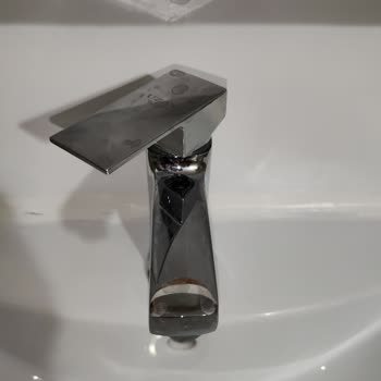 Üç Gün Sonra Lavabo Bataryasında Su Kaçağı, Değişim Veya İade Talebi